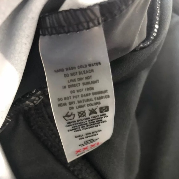 Camellias Polka Dot Swimsuit One Piece XXXL 3X - Picture 7 of 8